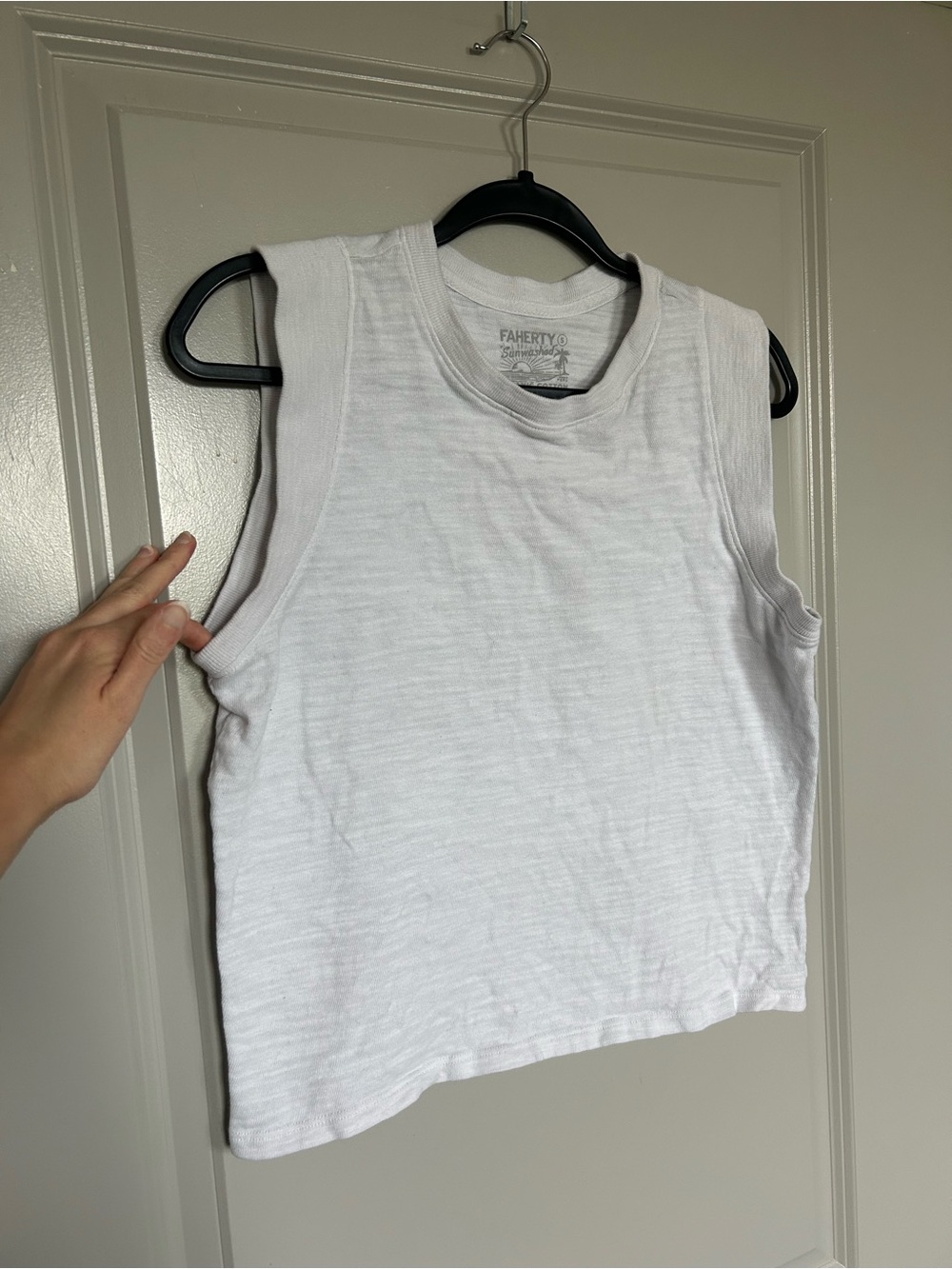 Faherty Women’s Classic White Organic Cotton Tank Top - Picture 3 of 6